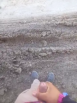 armndo4 online show from December 22, 2025, 3:56 pm