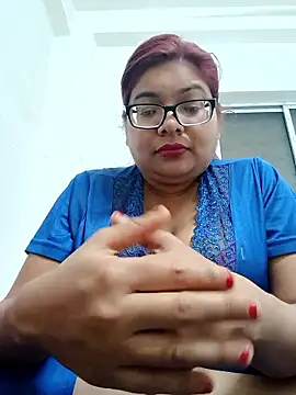 Elie couple143 online show from January 18, 2026, 7:50 pm