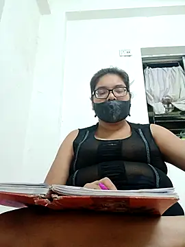 Elie couple143 online show from October 18, 2025, 6:32 pm