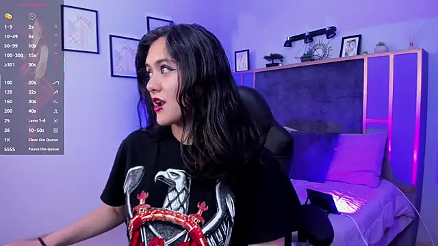 Snapshot of Azurra_amatto2 chatting on October 15, 2025, 10:07 pm Azurra amatto2 online show from October 15, 2025, 10:07 pm