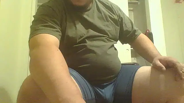 Snapshot of raredick chatting on December 16, 2025, 5:44 am raredick online show from December 16, 2025, 5:44 am