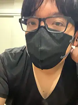 Snapshot of I_SHO0106 chatting on September 15, 2025, 10:15 am I SHO0106 online show from September 15, 2025, 10:15 am