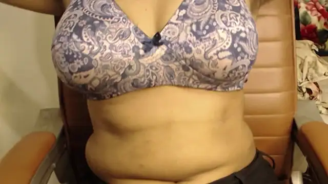 campornlive71 online show from March 3, 2026, 1:51 pm