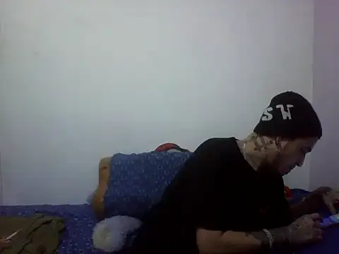 Snapshot of Amorrochyz chatting on October 4, 2025, 7:21 am Amorrochyz online show from October 4, 2025, 7:21 am