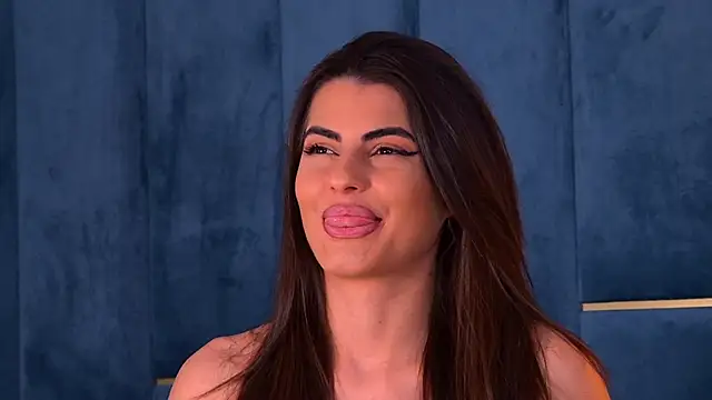 Snapshot of YasminaMoon chatting on February 20, 2026, 6:26 am YasminaMoon online show from February 20, 2026, 6:26 am