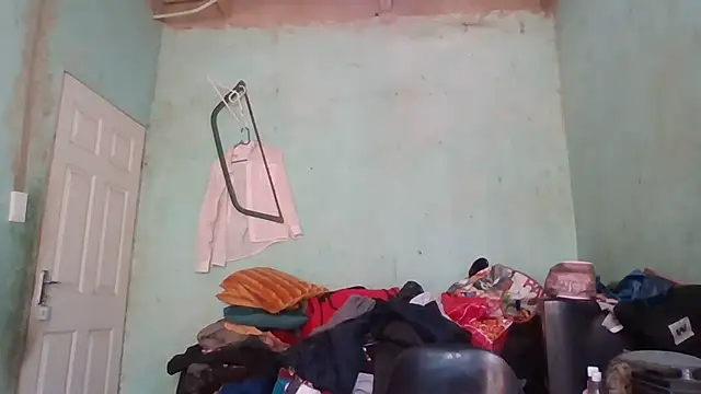 Snapshot of Nicky52 chatting on November 13, 2025, 6:06 am Nicky52 online show from November 13, 2025, 6:06 am