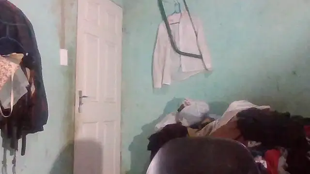 Snapshot of Nicky52 chatting on November 19, 2025, 4:51 pm Nicky52 online show from November 19, 2025, 4:51 pm