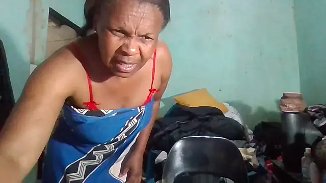 Snapshot of Nicky52 chatting on November 11, 2025, 5:41 pm Nicky52 online show from November 11, 2025, 5:41 pm