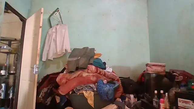 Snapshot of Nicky52 chatting on October 21, 2025, 4:56 am Nicky52 online show from October 21, 2025, 4:56 am