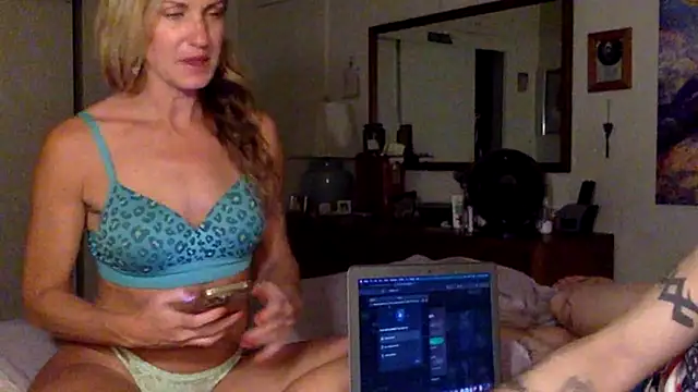 MackdaddyandgG online show from February 5, 2026, 2:18 am