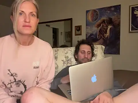 Snapshot of MackdaddyandgG chatting on March 5, 2026, 11:21 pm MackdaddyandgG online show from March 5, 2026, 11:21 pm