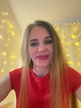 Snapshot of LucieMack chatting on January 12, 2026, 7:09 pm LucieMack online show from January 12, 2026, 7:09 pm