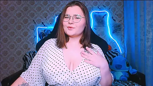 InLoveWithLife26 online show from October 26, 2025, 6:08 pm