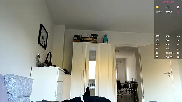 Snapshot of MaydaCornwall chatting on September 28, 2025, 7:04 am MaydaCornwall online show from September 28, 2025, 7:04 am