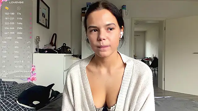 Snapshot of MaydaCornwall chatting on February 11, 2026, 3:01 pm MaydaCornwall online show from February 11, 2026, 3:01 pm