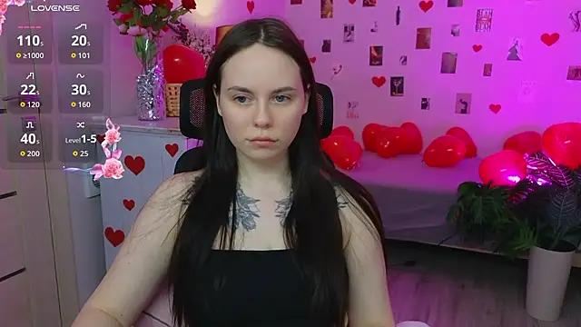 Snapshot of Alice_Moondark chatting on February 12, 2026, 9:03 pm Alice Moondark online show from February 12, 2026, 9:03 pm