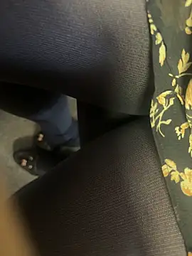 HiddenHoneyLDN online show from October 22, 2025, 10:47 am