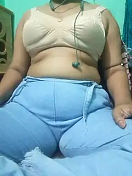 Snapshot of Maria_Mahi chatting on July 1, 2026, 3:12 pm Maria Mahi online show from July 1, 2026, 3:12 pm