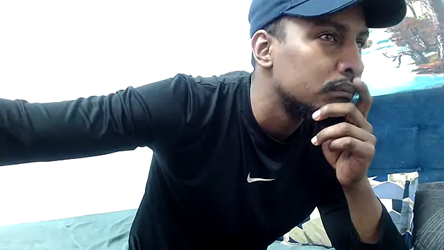 Snapshot of ElCaballeroNegro24 chatting on June 2, 2026, 12:43 am ElCaballeroNegro24 online show from June 2, 2026, 12:43 am