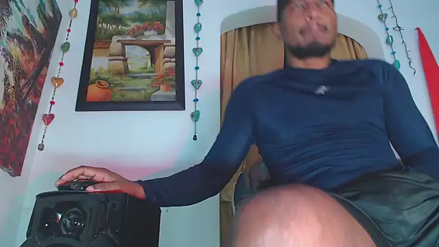 ElCaballeroNegro24 online show from January 13, 2026, 3:38 pm