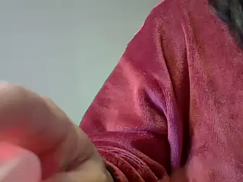 ITALIANASISIXX online show from March 15, 2025, 11:29 am