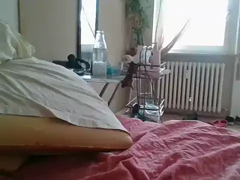 ITALIANASISIXX online show from March 2, 2026, 1:07 pm