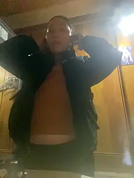 Snapshot of Lai005 chatting on February 20, 2026, 1:02 am Lai005 online show from February 20, 2026, 1:02 am