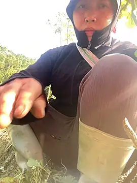 Snapshot of Lai005 chatting on February 16, 2026, 8:02 am Lai005 online show from February 16, 2026, 8:02 am