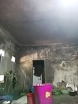 Snapshot of Lai005 chatting on December 23, 2025, 4:45 am Lai005 online show from December 23, 2025, 4:45 am