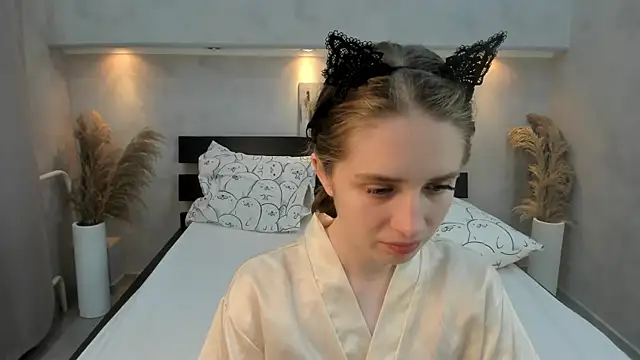 Snapshot of Camilla_Kelly chatting on October 20, 2025, 1:07 am Camilla Kelly online show from October 20, 2025, 1:07 am