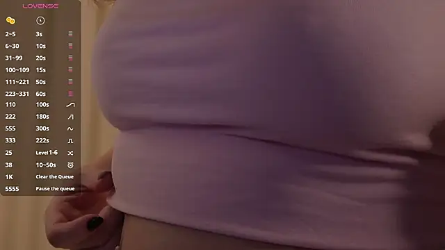 BlushinBloom online show from October 17, 2025, 7:11 am