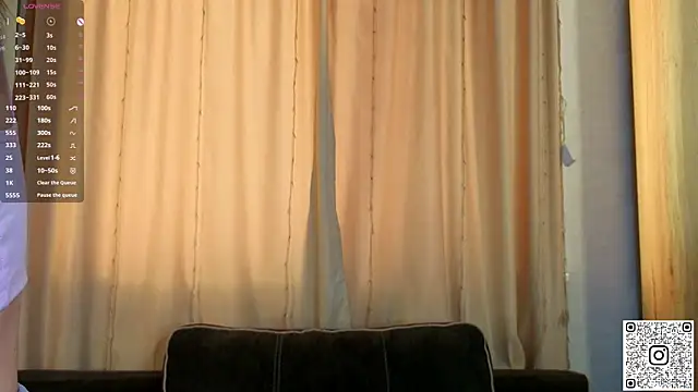 BlushinBloom online show from September 28, 2025, 6:20 am