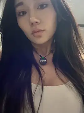 jiajia L online show from February 12, 2026, 2:06 pm