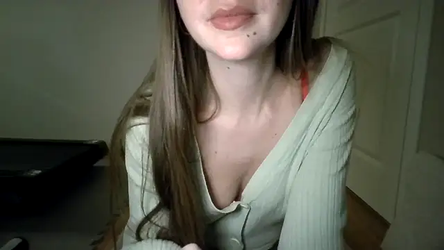 Snapshot of TaylorWest62 chatting on January 14, 2026, 2:26 am TaylorWest62 online show from January 14, 2026, 2:26 am