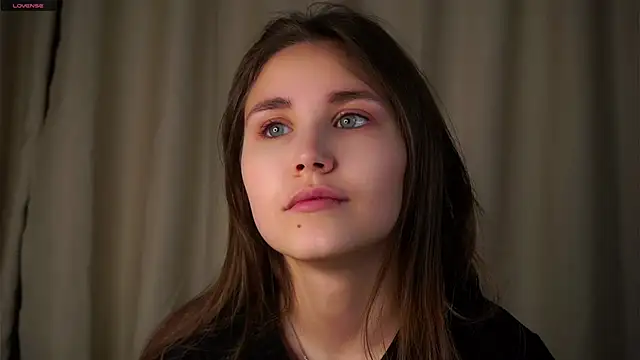 EthalFlowers online show from November 26, 2025, 10:54 pm