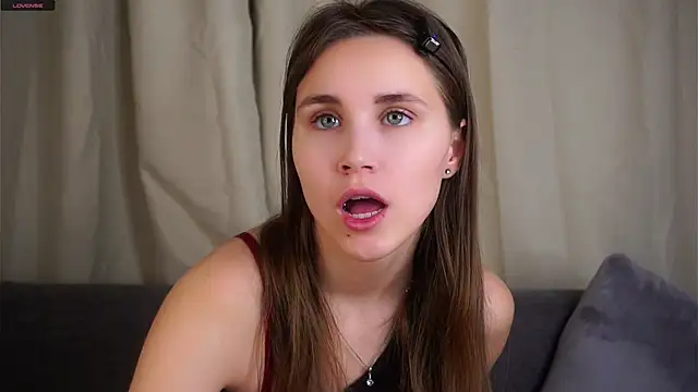 EthalFlowers online show from November 17, 2025, 1:31 am