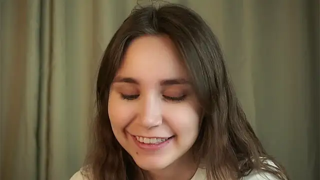 EthalFlowers online show from November 5, 2025, 2:03 am