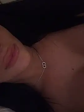 AriannaIsabellax online show from October 6, 2025, 10:54 pm