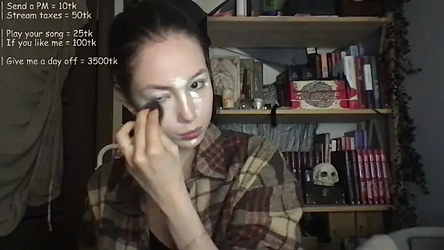 Snapshot of Yuna5343 chatting on May 13, 2026, 7:43 pm Yuna5343 online show from May 13, 2026, 7:43 pm