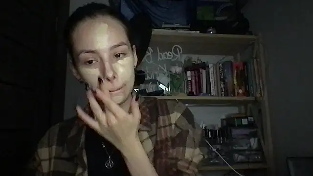 Yuna5343 online show from October 10, 2025, 9:15 pm