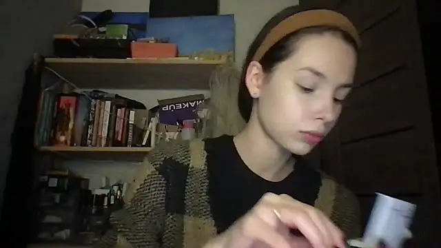 Yuna5343 online show from November 13, 2025, 9:19 pm