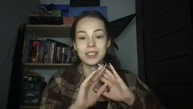 Yuna5343 online show from November 16, 2025, 8:24 pm