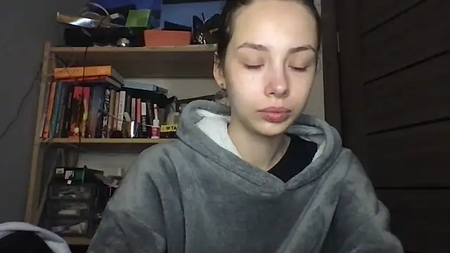 Yuna5343 online show from December 5, 2025, 8:28 pm