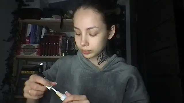 Yuna5343 online show from April 13, 2026, 7:29 pm