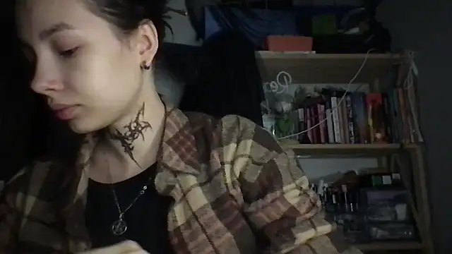 Yuna5343 online show from October 13, 2025, 8:54 pm