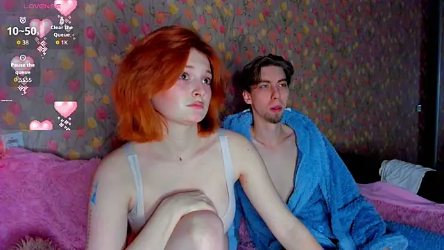 Squirrel Bunny online show from December 18, 2025, 6:12 pm