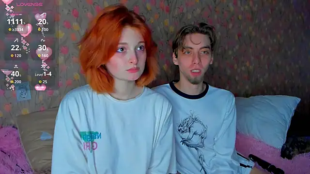 Squirrel Bunny online show from December 17, 2025, 4:01 pm