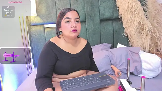 Snapshot of Chloe_jackson25 chatting on March 3, 2026, 6:48 pm Chloe jackson25 online show from March 3, 2026, 6:48 pm