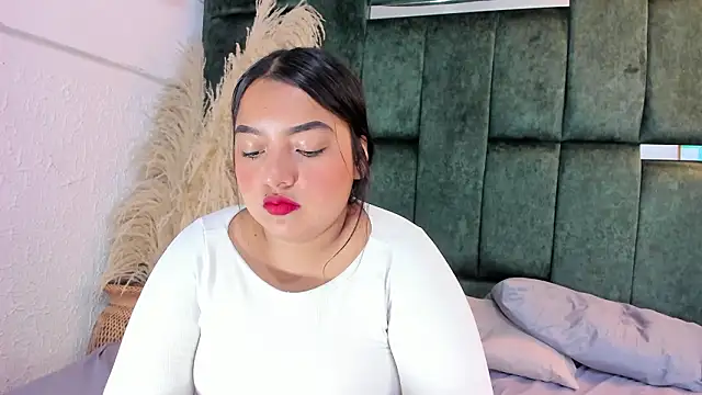 Snapshot of Chloe_jackson25 chatting on February 24, 2026, 5:47 pm Chloe jackson25 online show from February 24, 2026, 5:47 pm