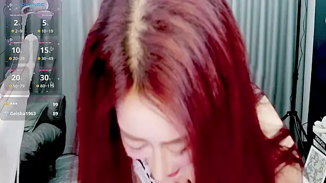 taozi-2025 online show from December 2, 2025, 12:18 pm